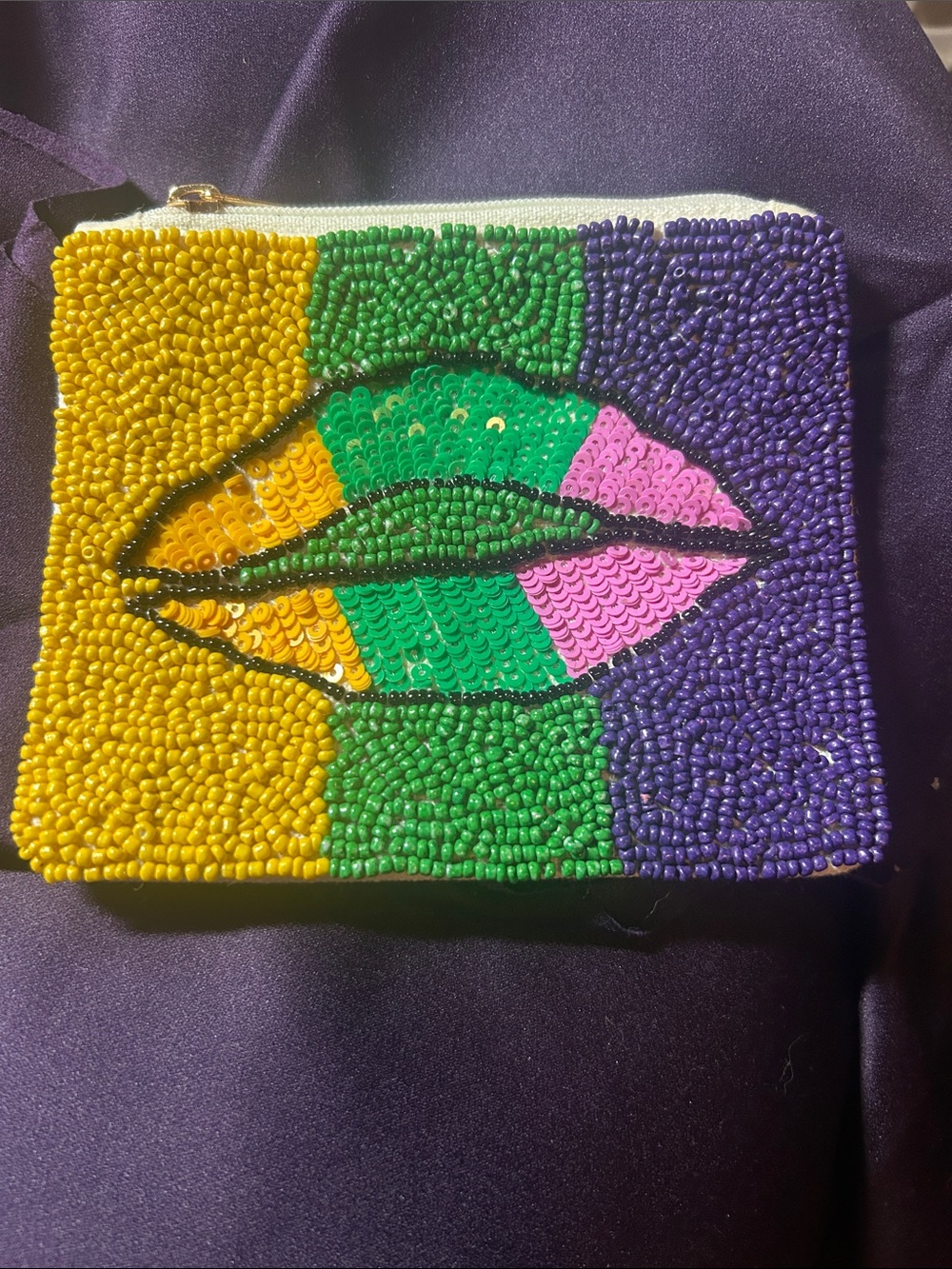 Beaded Coin Purse LIPS New! 💋